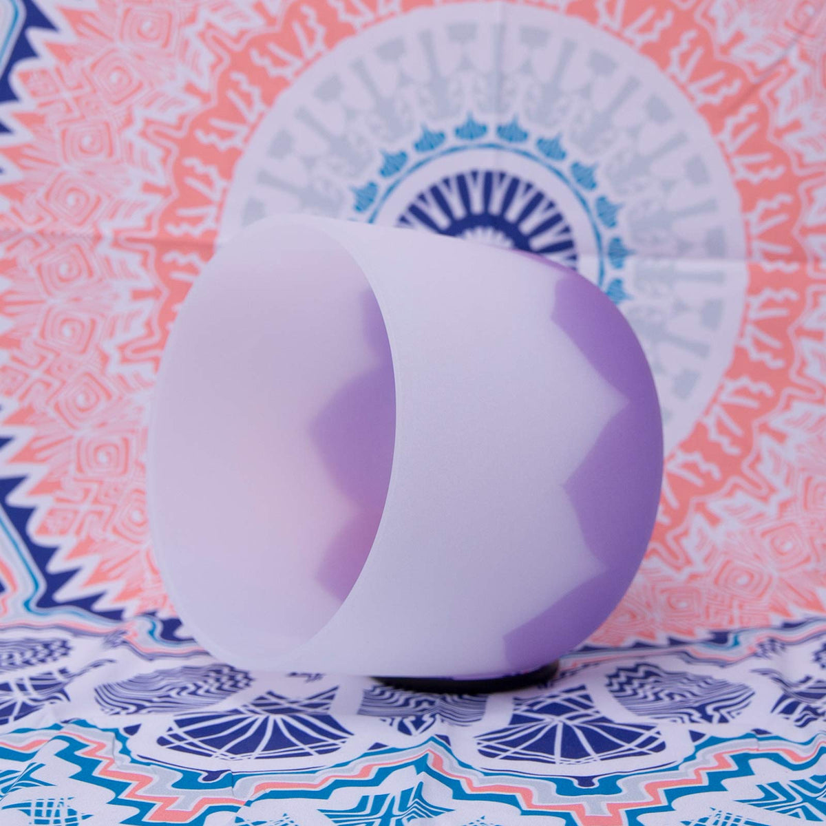 432Hz B Crown Chakra Lotus Frosted Quartz Crystal Singing Bowl 6 " (6 inch / 432 Hz B note Lotus Bowl)