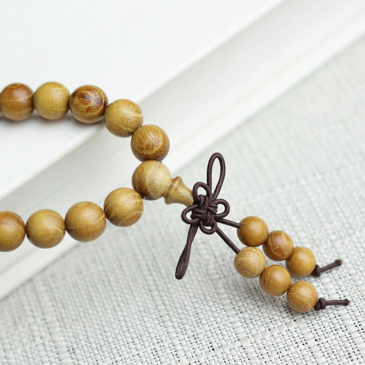 Unisex Natural Golden Sandalwood Mexican Bocote Wood Mala Prayer Bracelet Link Wrist Necklace Chain Beads (8mm 108 beads)