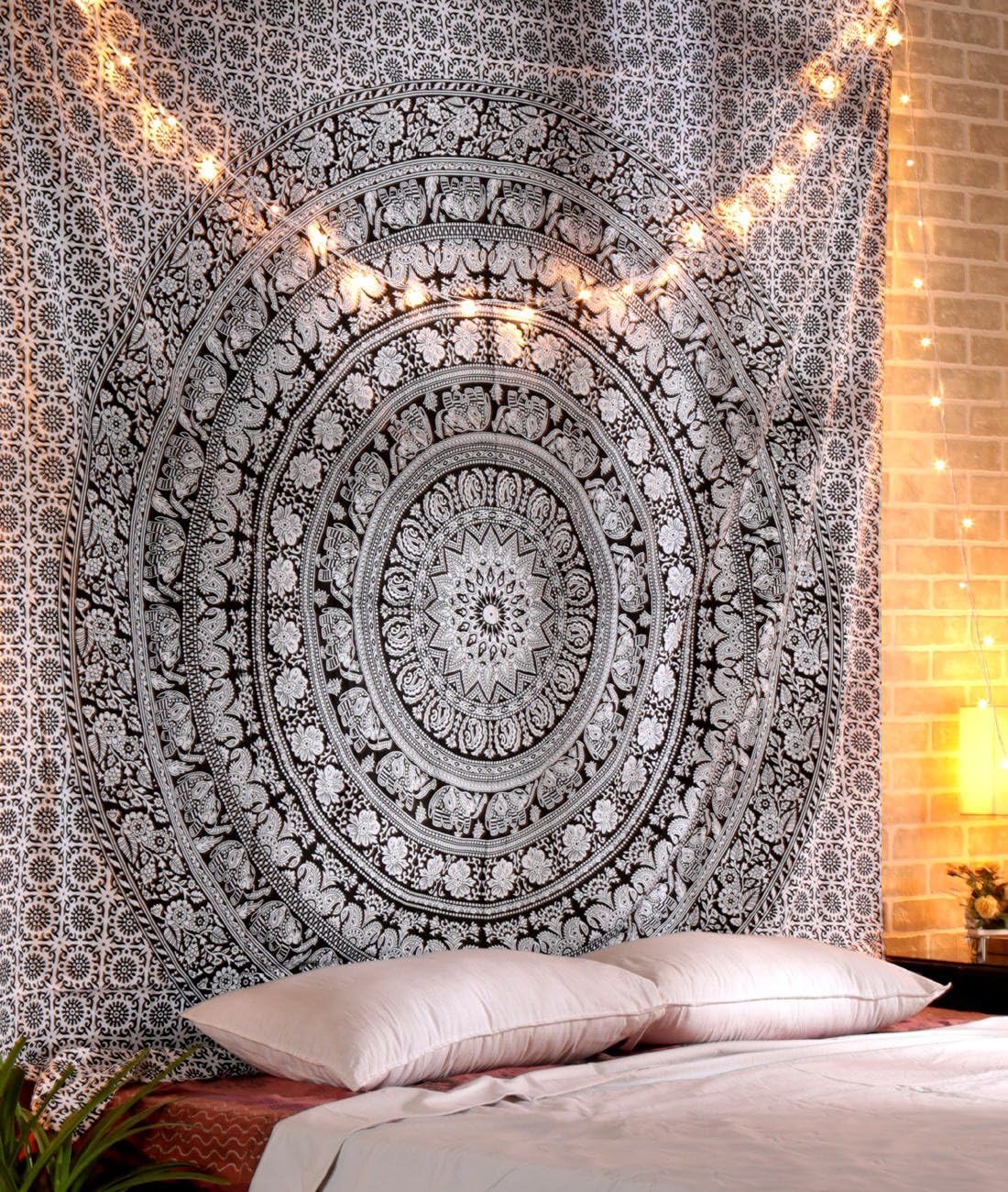 Wall Tapestry (Black and White / 50"L x 60"W)