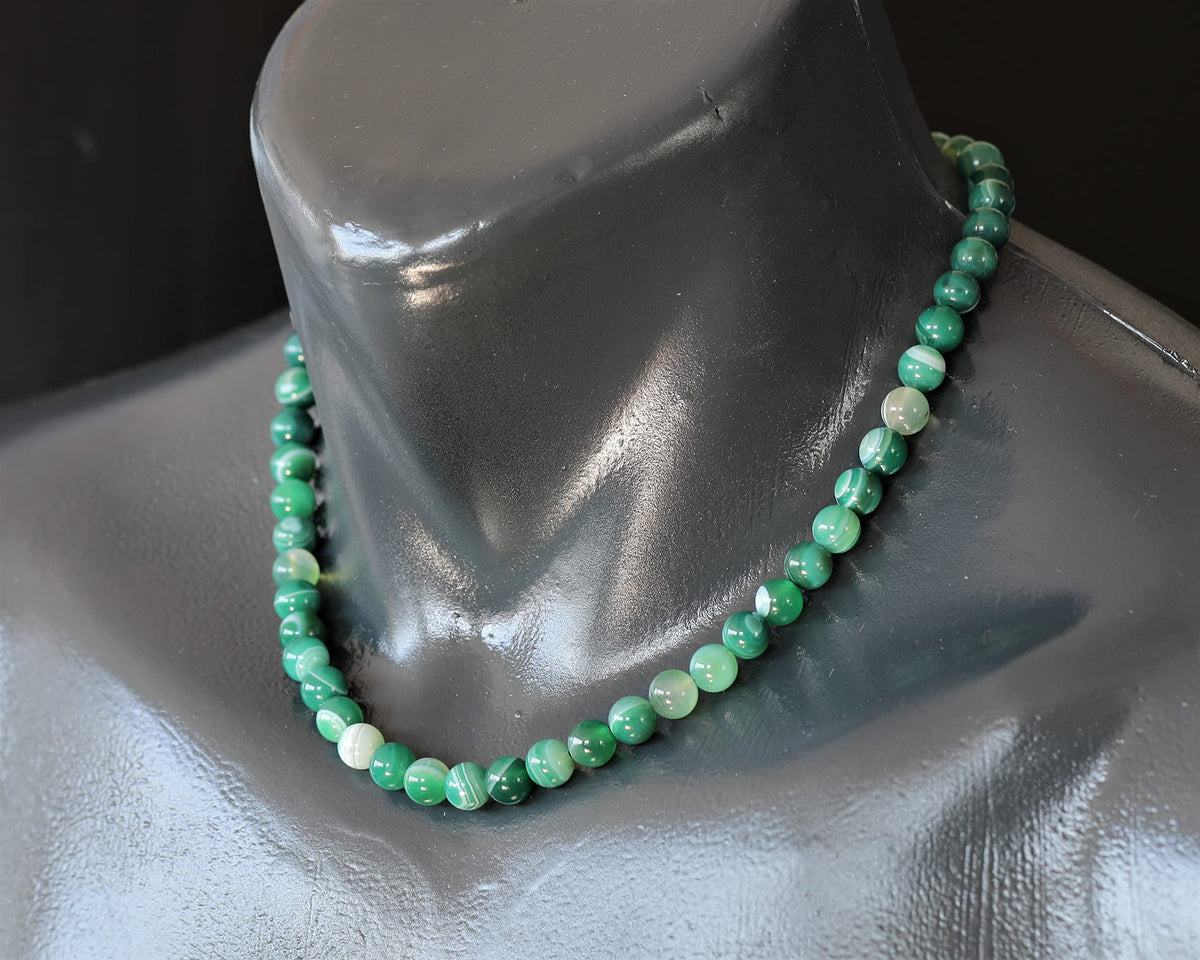 Natural Green Agate Beaded Choker Necklace (Green Agate / 36 Inches)