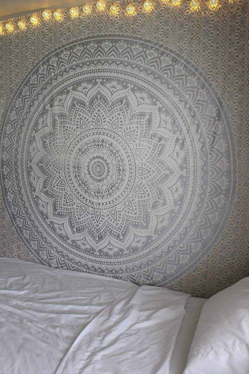 Ombre Wall Hanging Bohemian Tapestry (Silver / 60"L x 54"W)