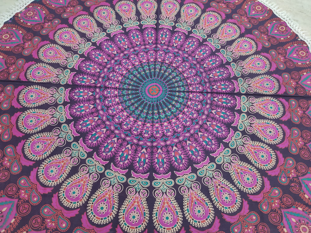 Round Beach Tapestry Turquoise Mandala Throw (3'6" (Round) / White and Pink)