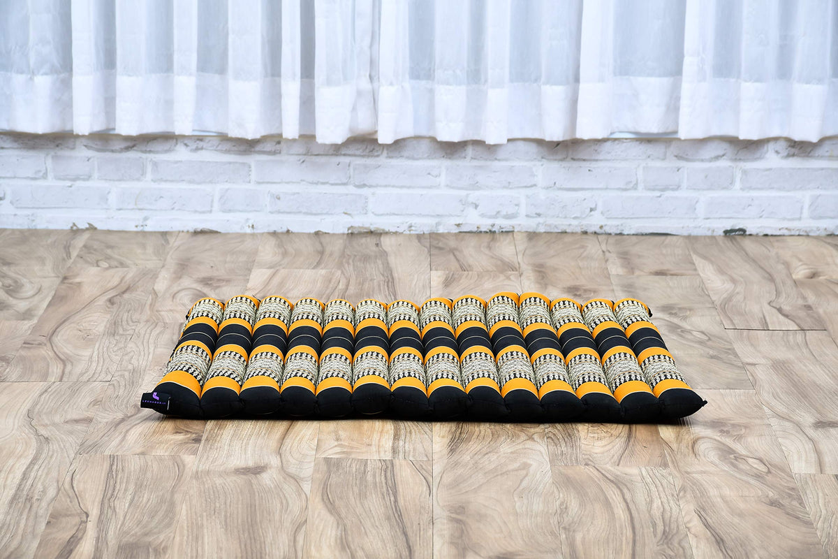 Zabuton Meditation Mat 28 x 28 inches (Sf03 - Black, Orange)
