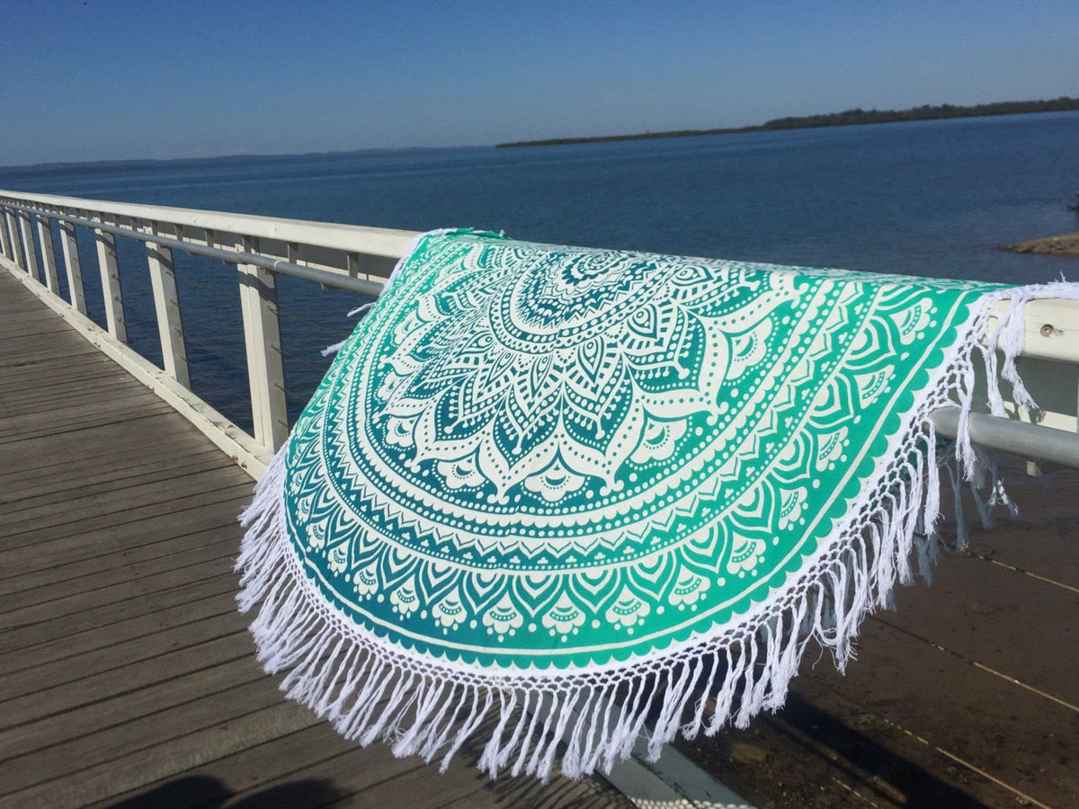 Round Tapestry with Tassel Wall Hanging Ombre Hippie Mandala Bohemian Hippy Intricate Indian Tapestries Tablecloth 70 Inches (10.5"L x 6.1"W / Green)