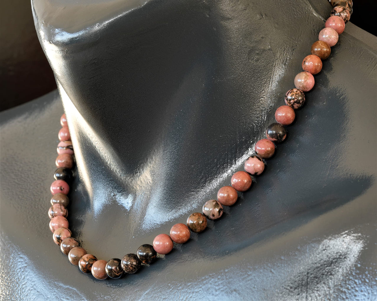 Natural Rhodonite Beaded Choker Necklace (Rhodonite / 22 Inches)