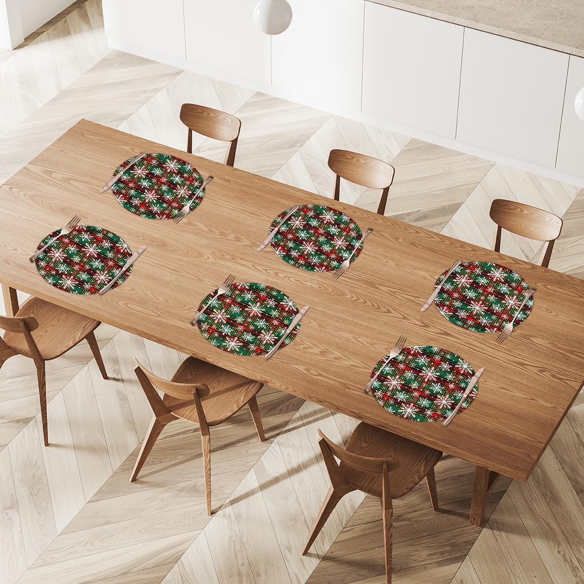 Christmas Plaid Woven Placemats Round Placemats Set of 6 for Festival Party (C 008 / 6 pieces)
