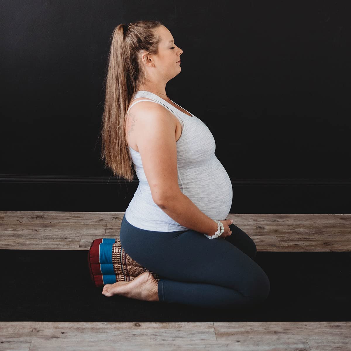 Yoga & Meditation Cushion (Burgundy/Blue)