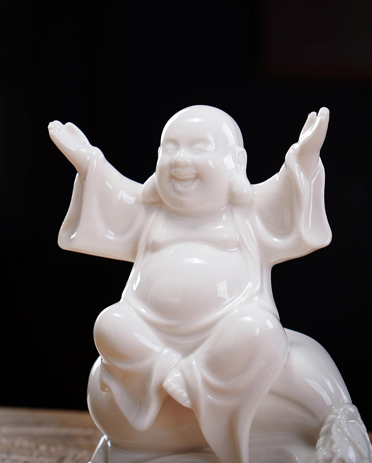 Small Ceramic White Laughing Buddha Statue for Good Luck (Happy)