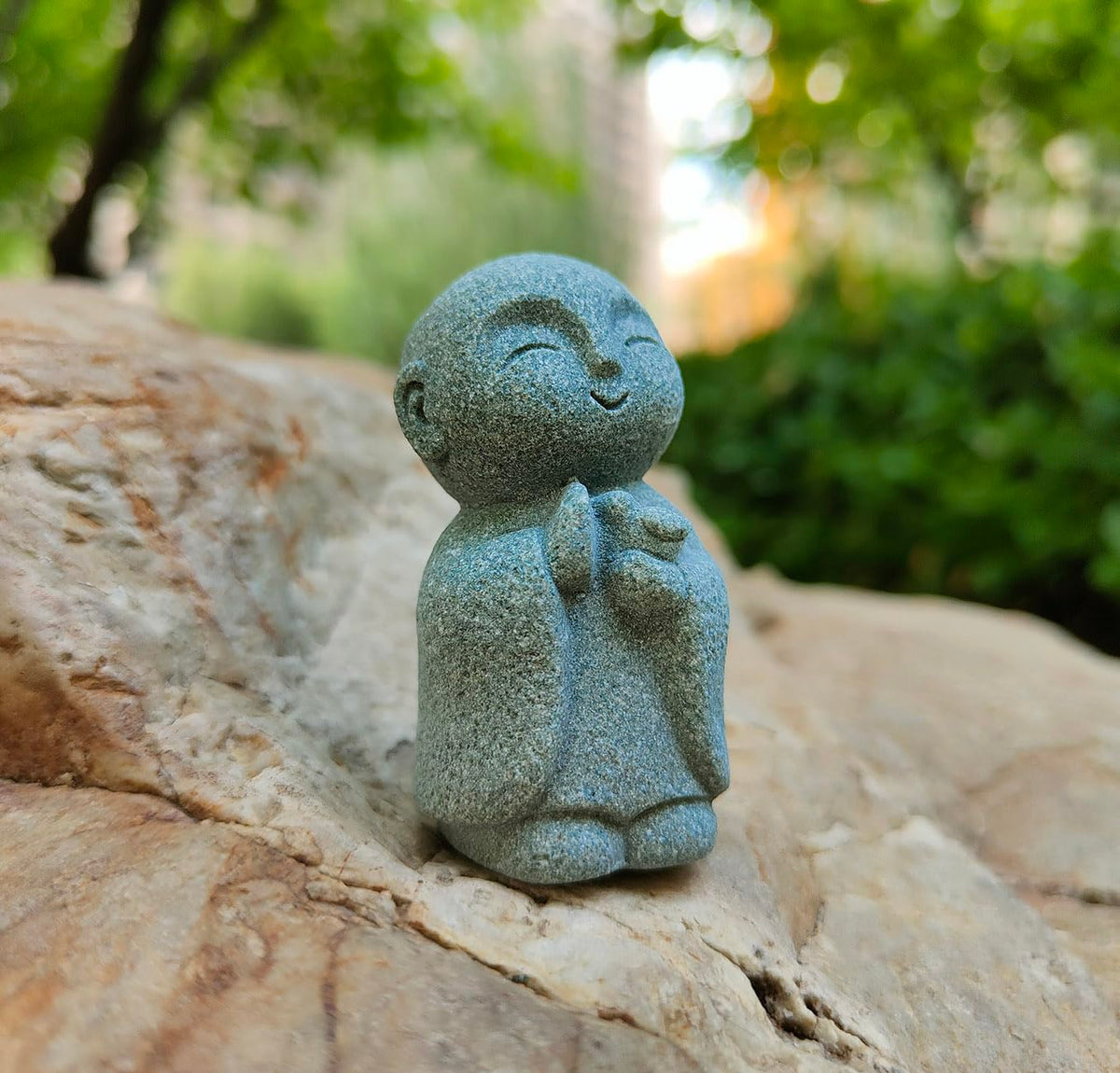 3pcs Japanese Monk Statue Praying Zen Sandstone Buddha Statues Asian Garden Sculptures for Good Luck Feng Shui Home Decor (A)