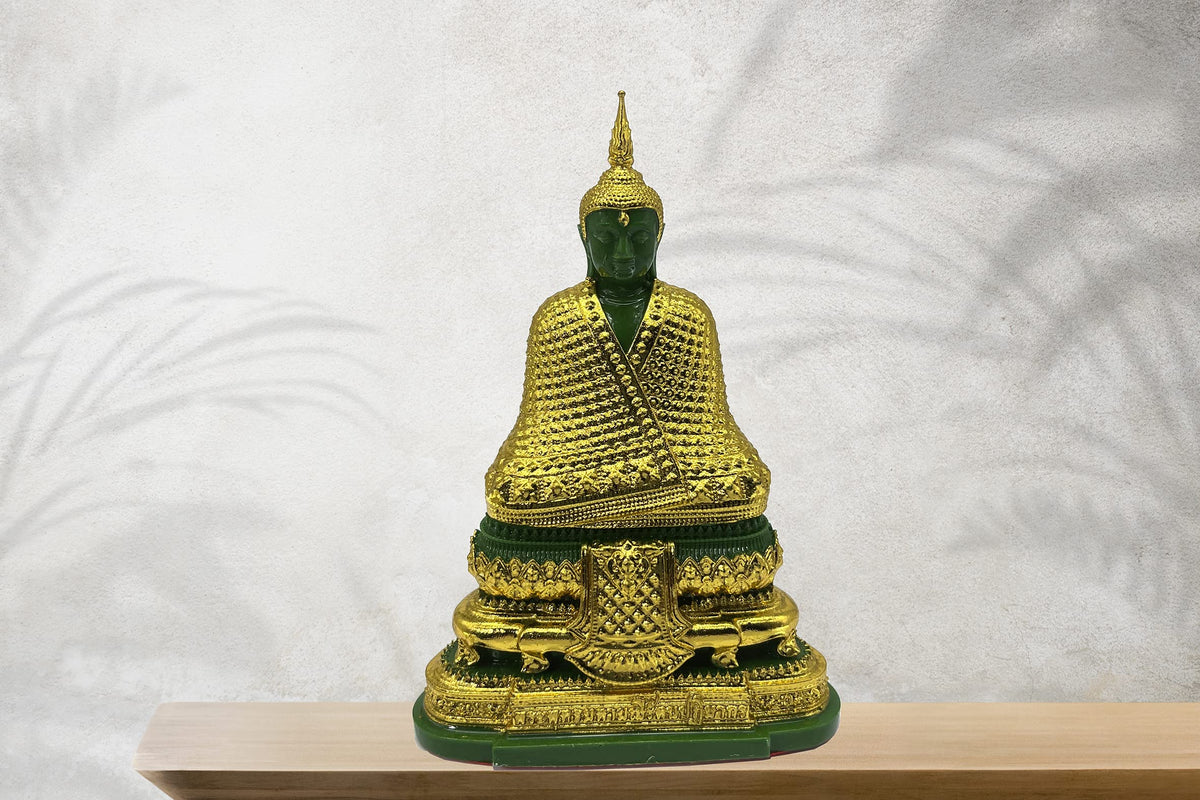 Emerald Buddha Statue Realistic Designed Knee to Knee 2" H. 6" H Jade Buddha Thai Buddha Statue for Home Decor Buddha Gift Buddha Sculpture Buddha Figurines (Winter)