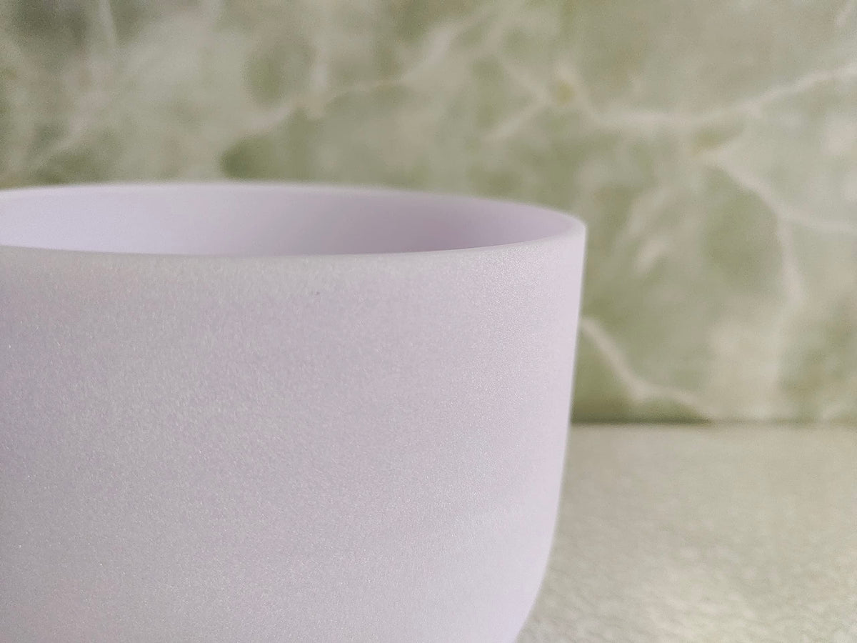 Amethyst Gemstone Fusion Crystal Singing Bowl B Crown Chakra 8 inch with Free Suede Striker and O ring (8 inch / Amethyst)