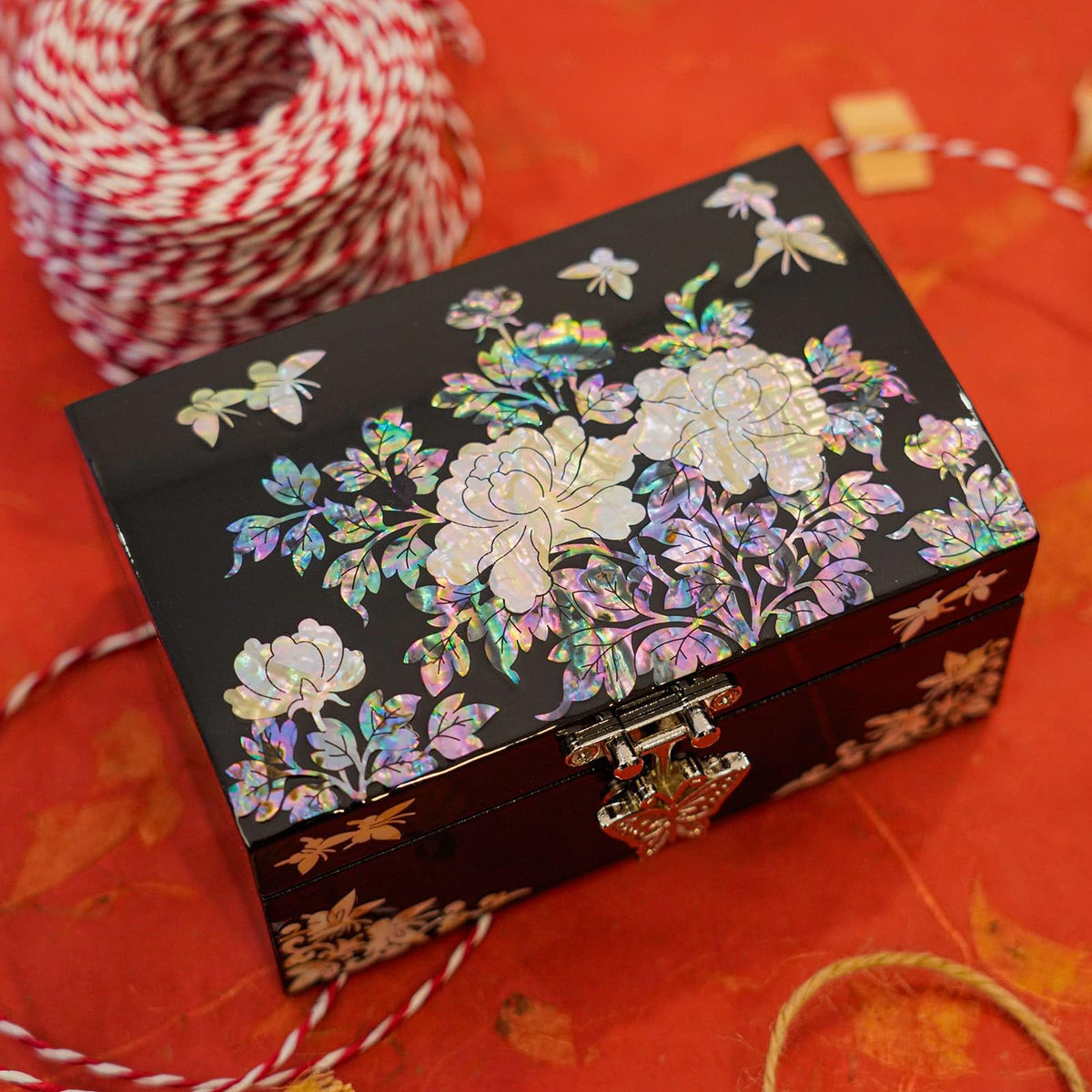 Mother of Pearl Small Jewelry Box with mirror lid (Black)