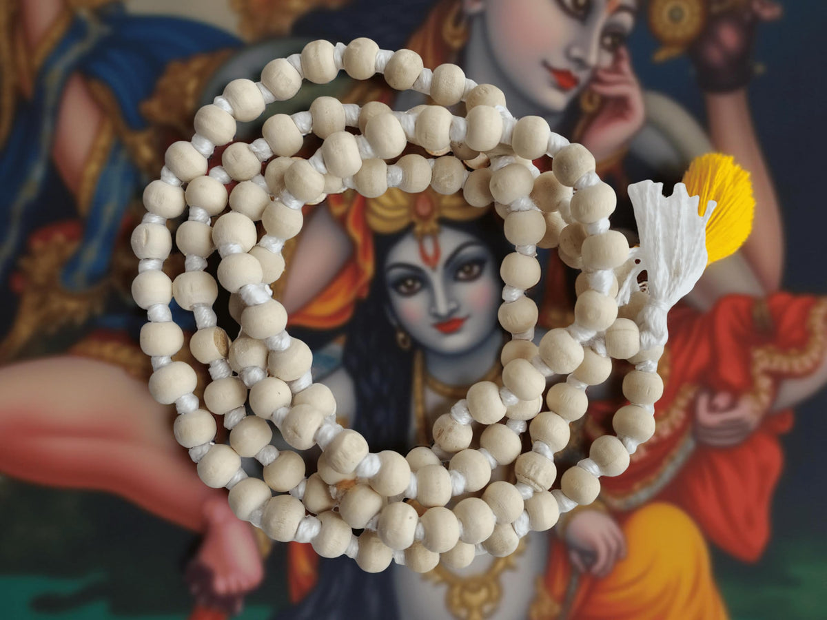 Tulsi Mala 108 Beads for Neck with Gaumukhi Jap Mala Bag for Pooja Worship (White Tulsi Mala 8 MM)