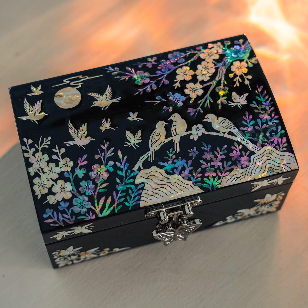 Mother of Pearl Small Jewelry Ring Box (Black-Birds)
