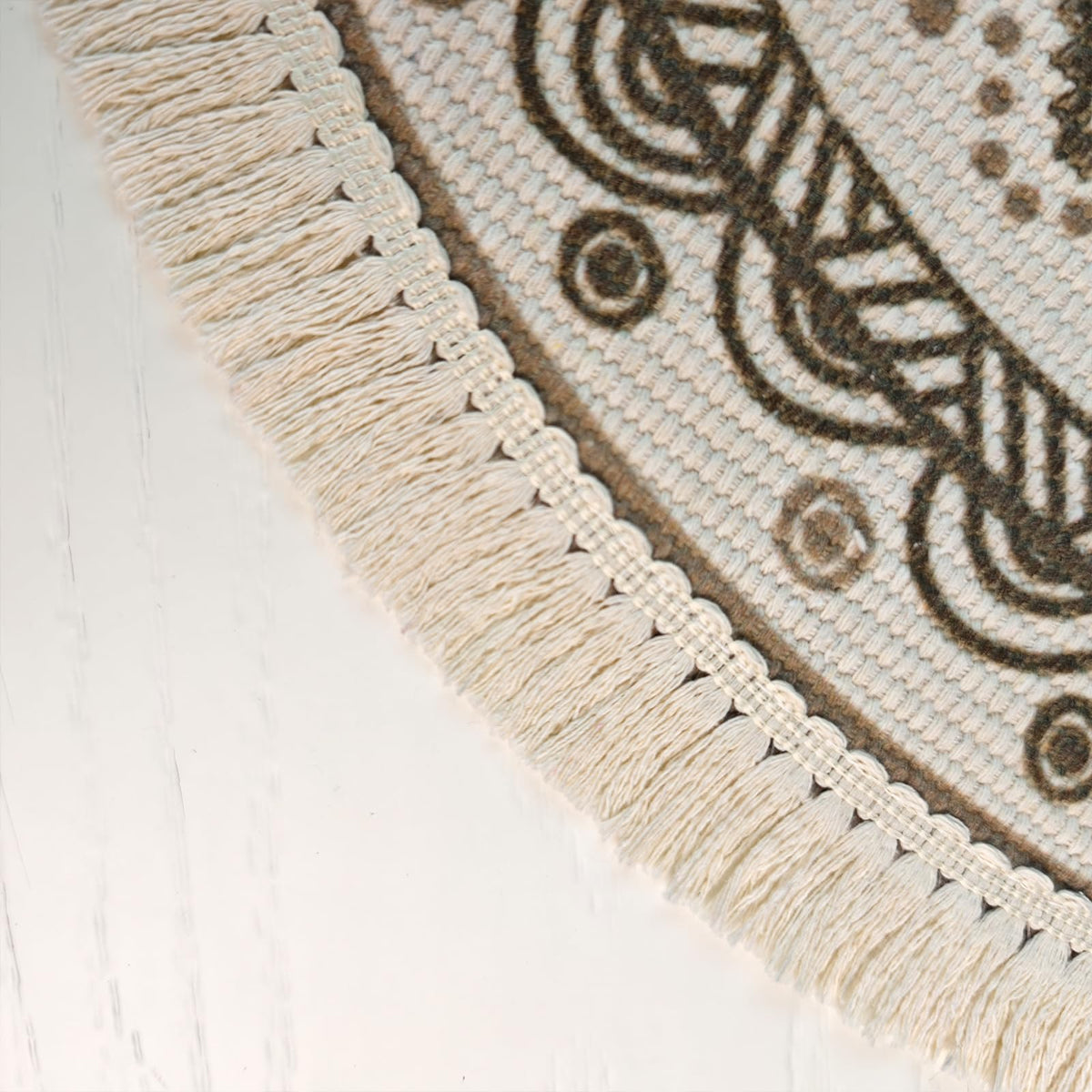 Boho Rustic Round Placemat for Dinning Table with Tassels (Beige)
