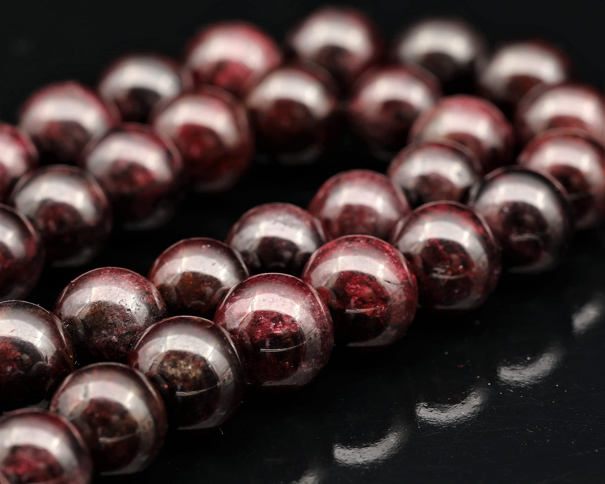 Natural Red Garnet Beaded Choker Necklace (Garnet / 34 Inches)