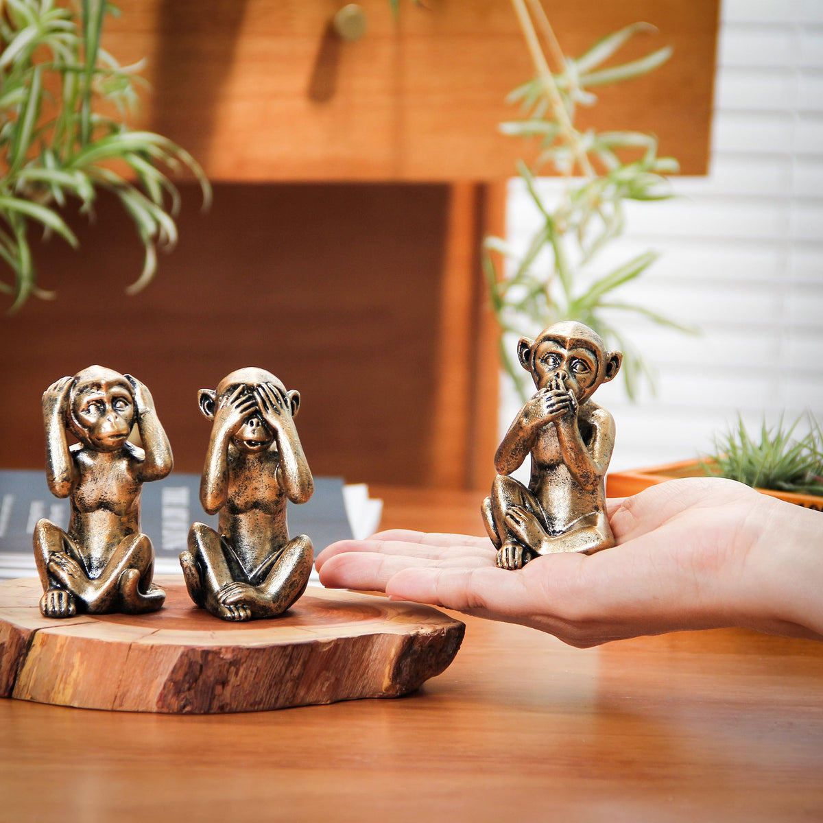 3 Wise Monkeys Statue for Home Decor Accents (Gold)