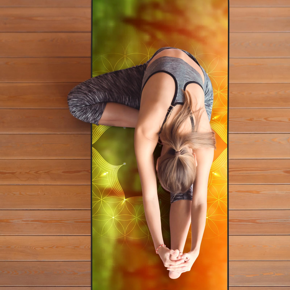 Hot Yoga Towel with Grip Dots (Geometric Flower / 74" x 26")