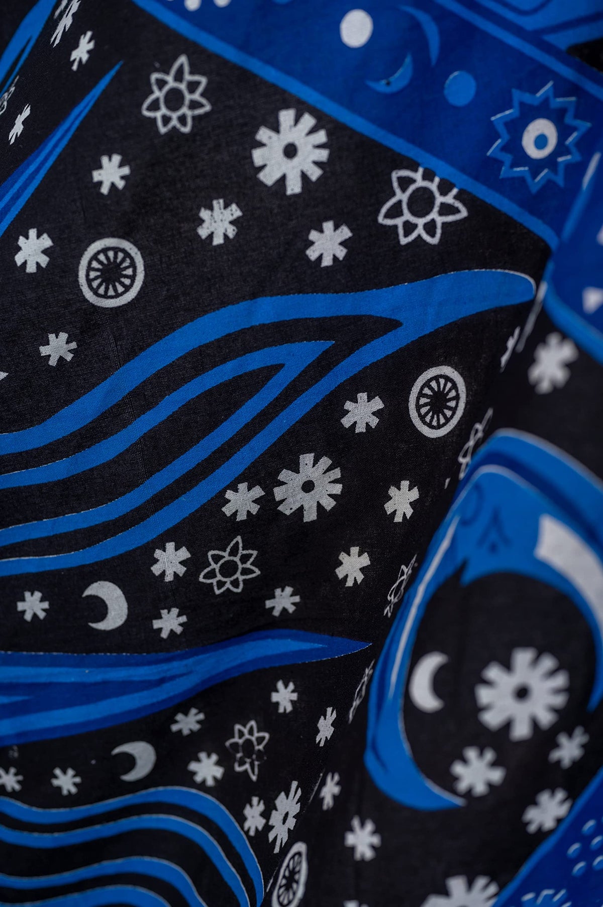 Blue Mandala Sun and Moon Wall Aesthetic Tapestry (Blue / 54"L x 60"W)