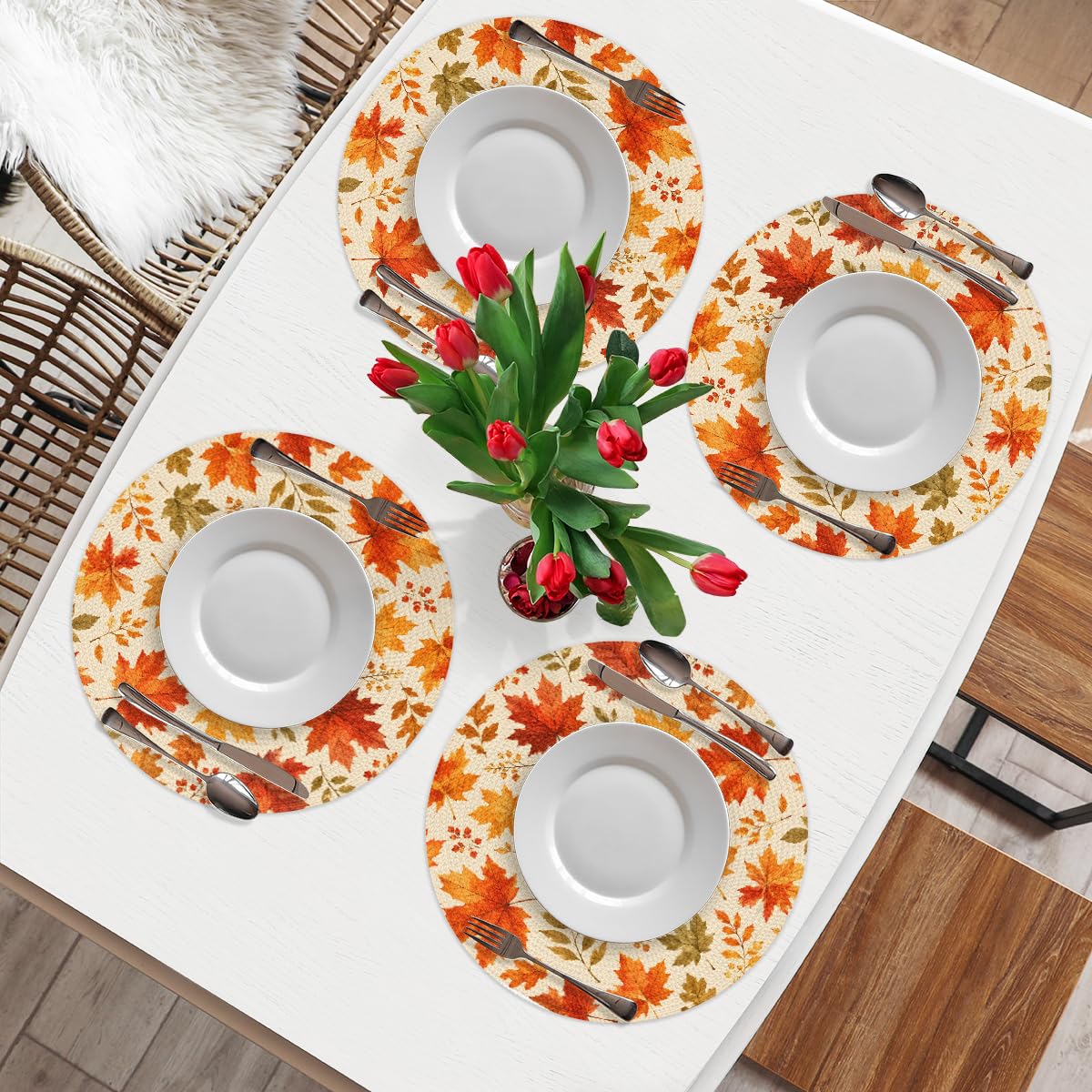 Fall Maple Leaves Woven Placemats Round Placemats Set of 4 for Festival (B 008 / 4 pieces)
