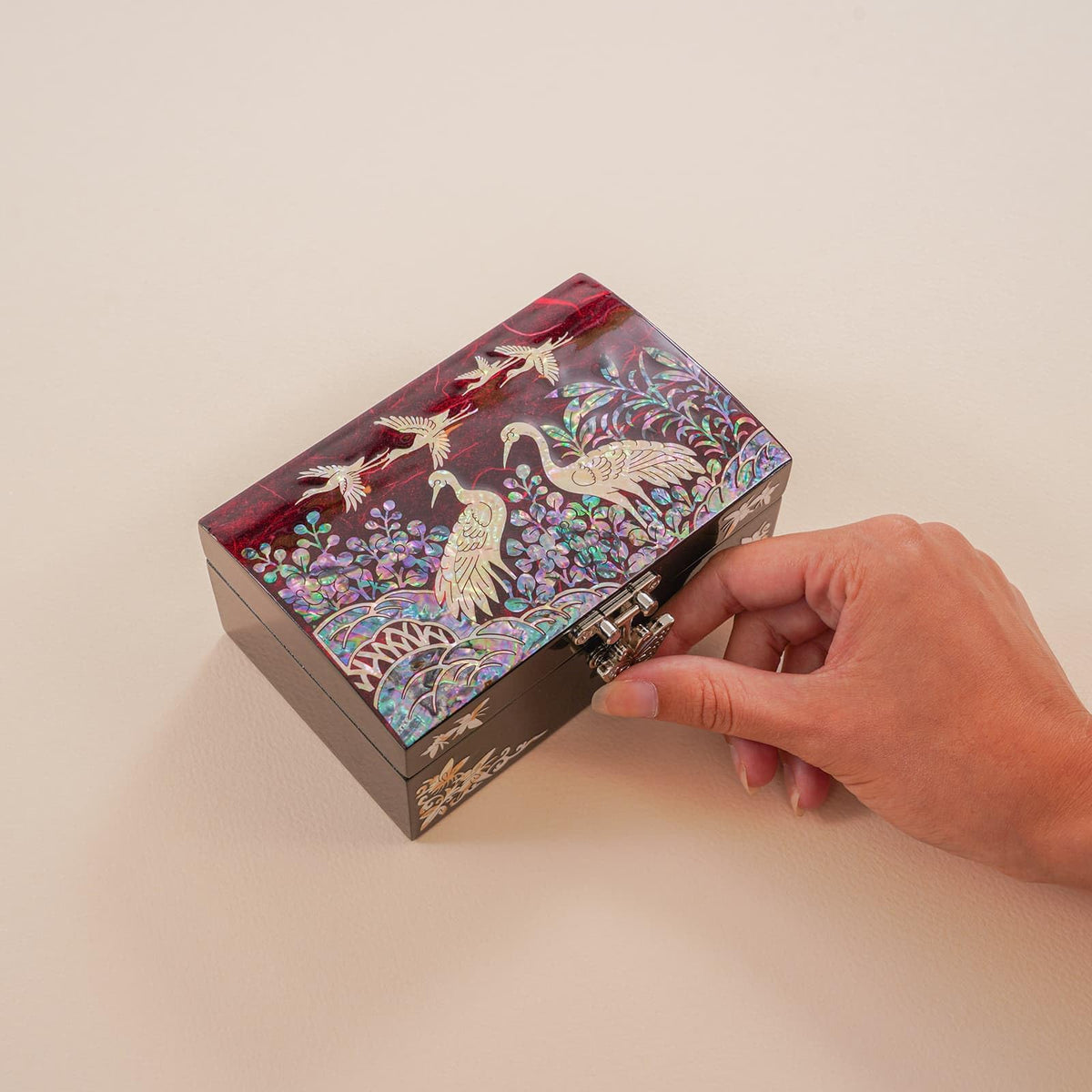 Mother of Pearl Small Jewelry Ring Box (Red_Crane)