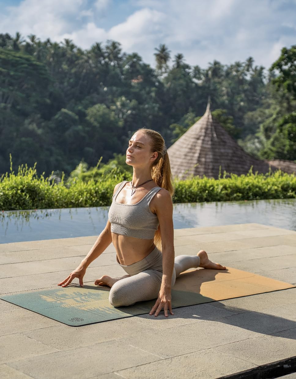 Cork Yoga Mat with Natural Rubber Base (Peaceful Mountain / 80 x 26 x 6 mm)