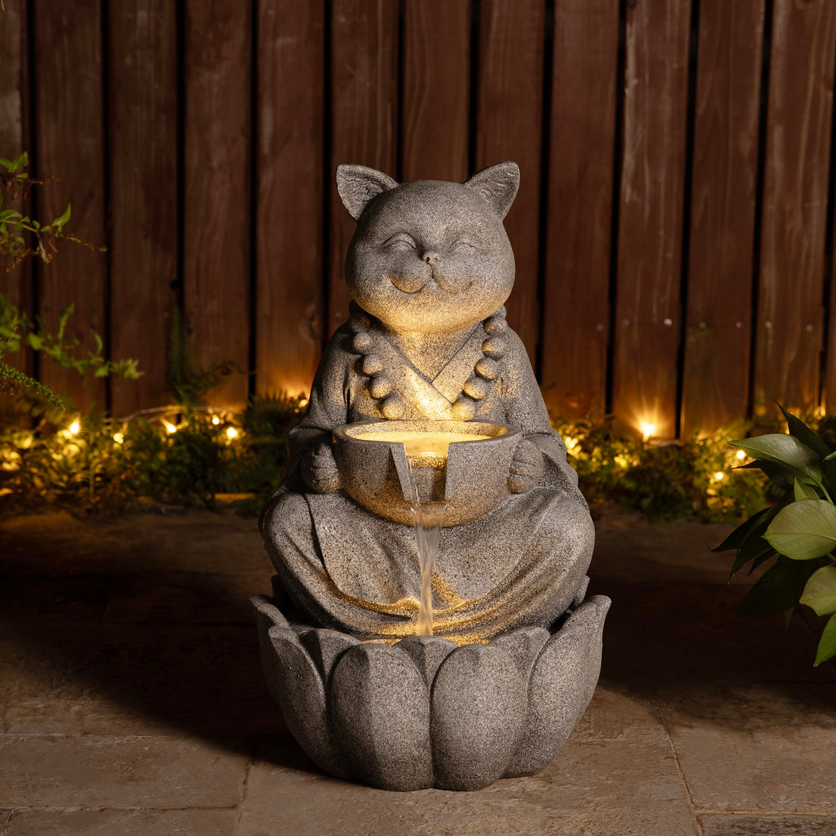Water Fountain Outdoor (Concrete Cat / 22"H)