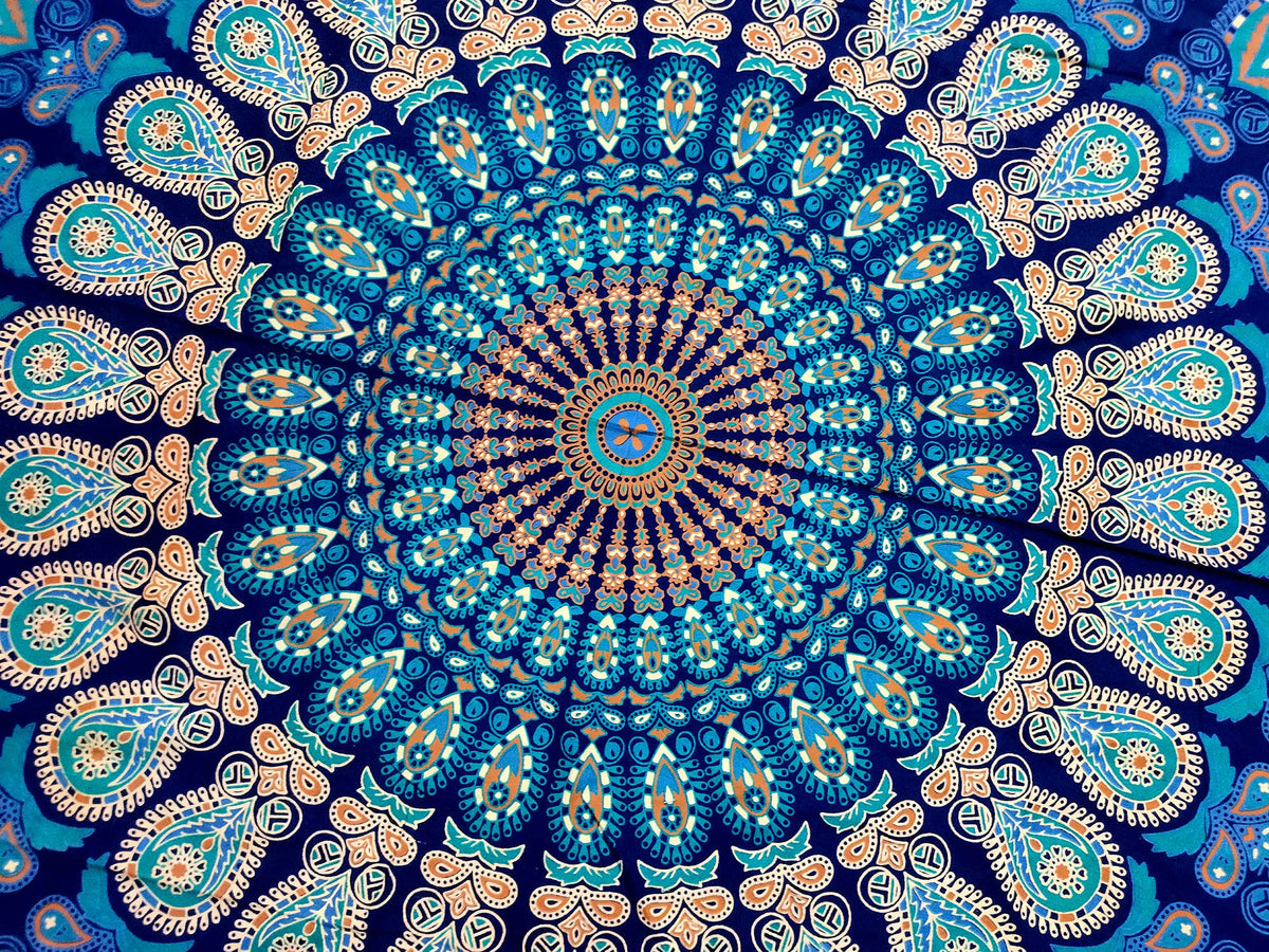 Round Beach Tapestry Turquoise Mandala Throw (3'6" (Round) / Blue)