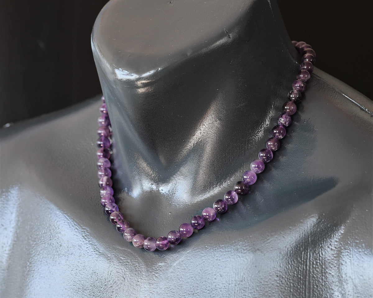 Natural Amethyst Beaded Choker Necklace (Amethyst / 32 Inches)