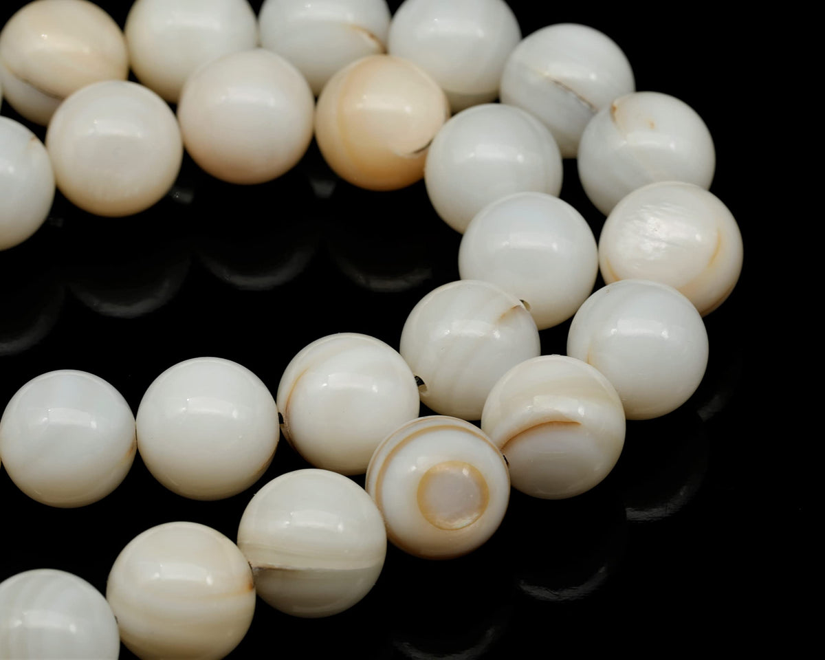 Natural Mother of Pearl Beaded Choker Necklace (Mother of Pearl / 30 Inches)
